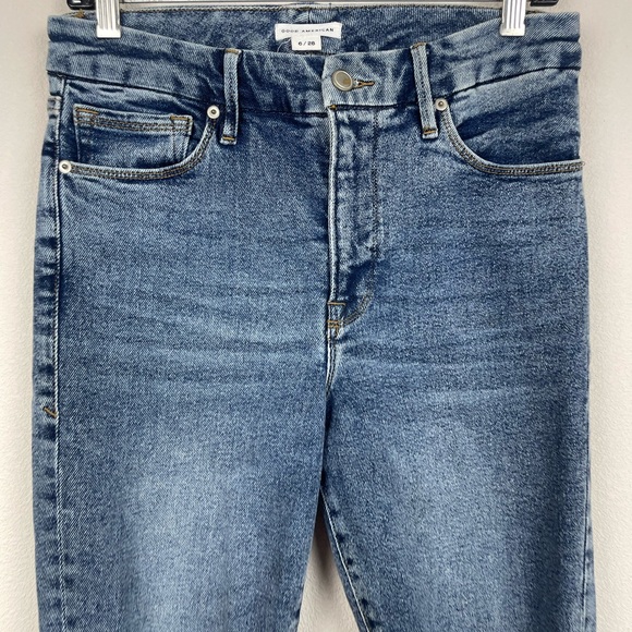 Good American Good Waist Crop Chewed Hem Jeans in Blue799 6/28 - Picture 5 of 7